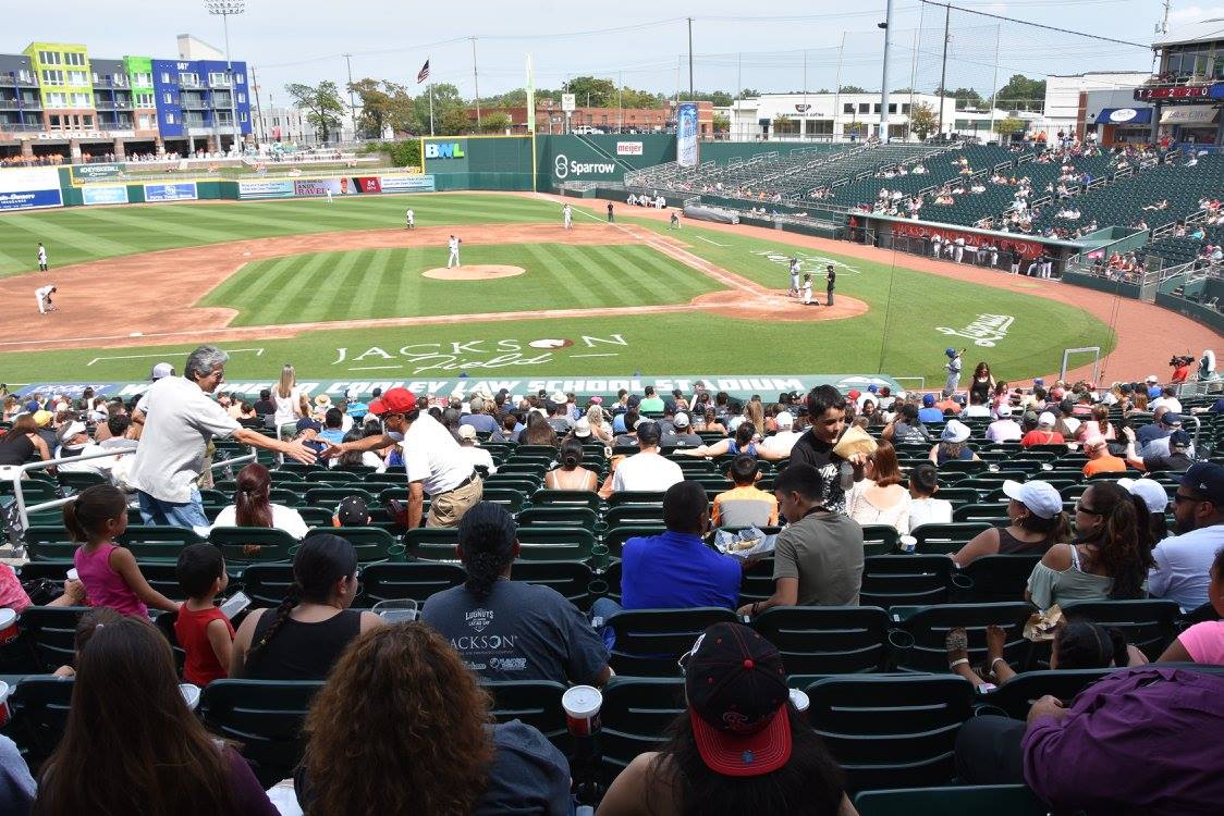 Latino Day with the Lugnuts 2017