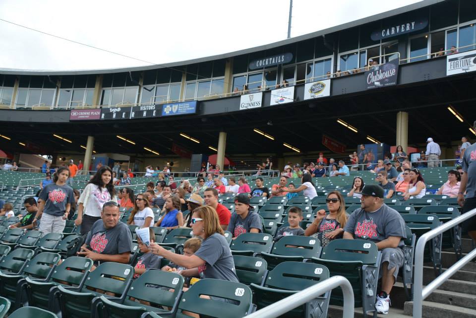 Cafecito Caliente Presents Latino Night with the Lugnuts 2014