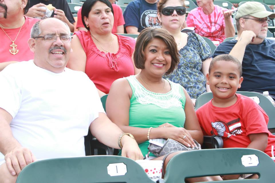 Cafecito Caliente Presents Latino Night with the Lugnuts 2014