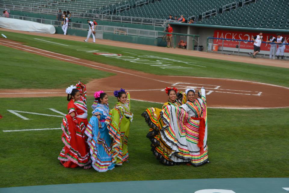 Cafecito Caliente Presents Latino Night with the Lugnuts 2014